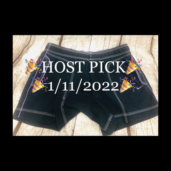 🎉HP🎉💫EUC💫Nike Athletic Shorts for Women- Measurements in Pics💫 - Picture 2 of 16
